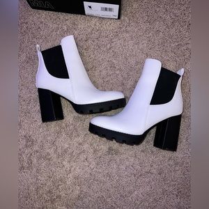 Ankle boots